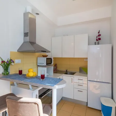 Apartment At Bacvice Split
