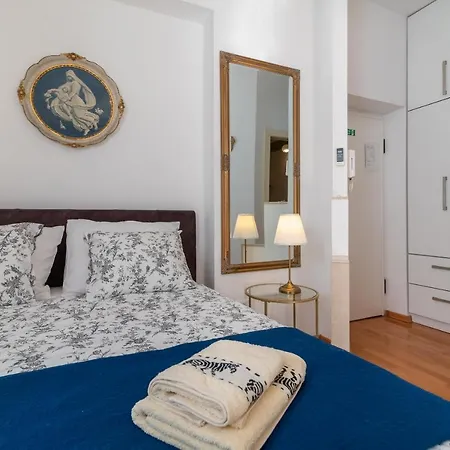 At Bacvice Apartman Split