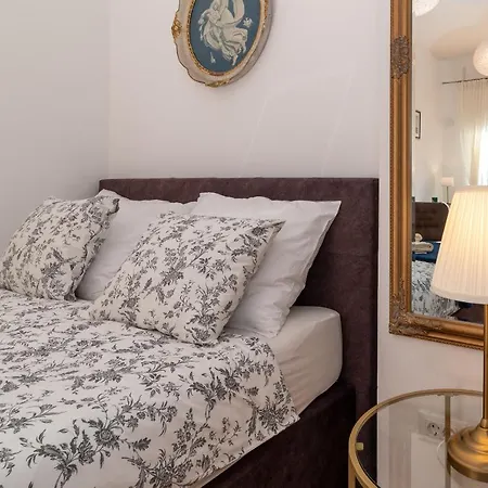 Apartment At Bacvice *